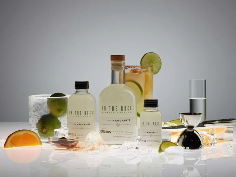 Menyajikan Margarita dan Makanan Meksiko