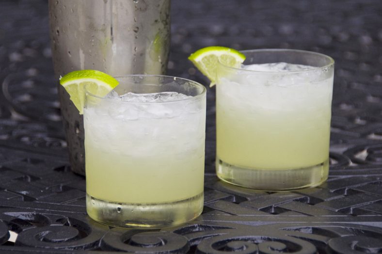 Sensasi Minum Margarita dengan Suasana Hangout Asyik